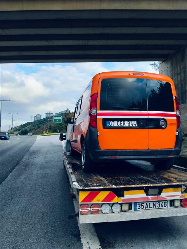 İzmir oto çekici güvenli taşıma görseli